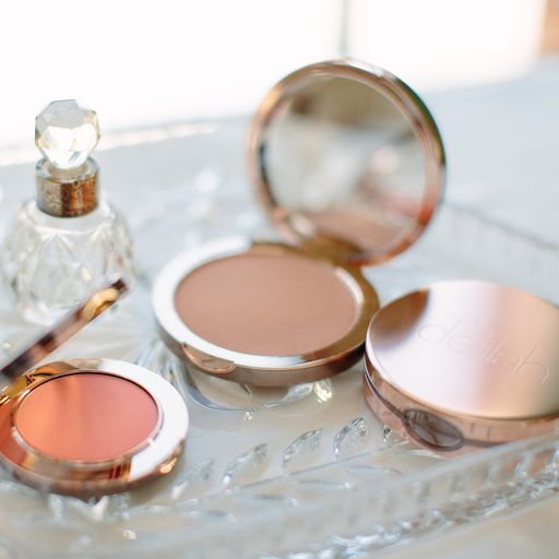 Pure Light Compact Powder