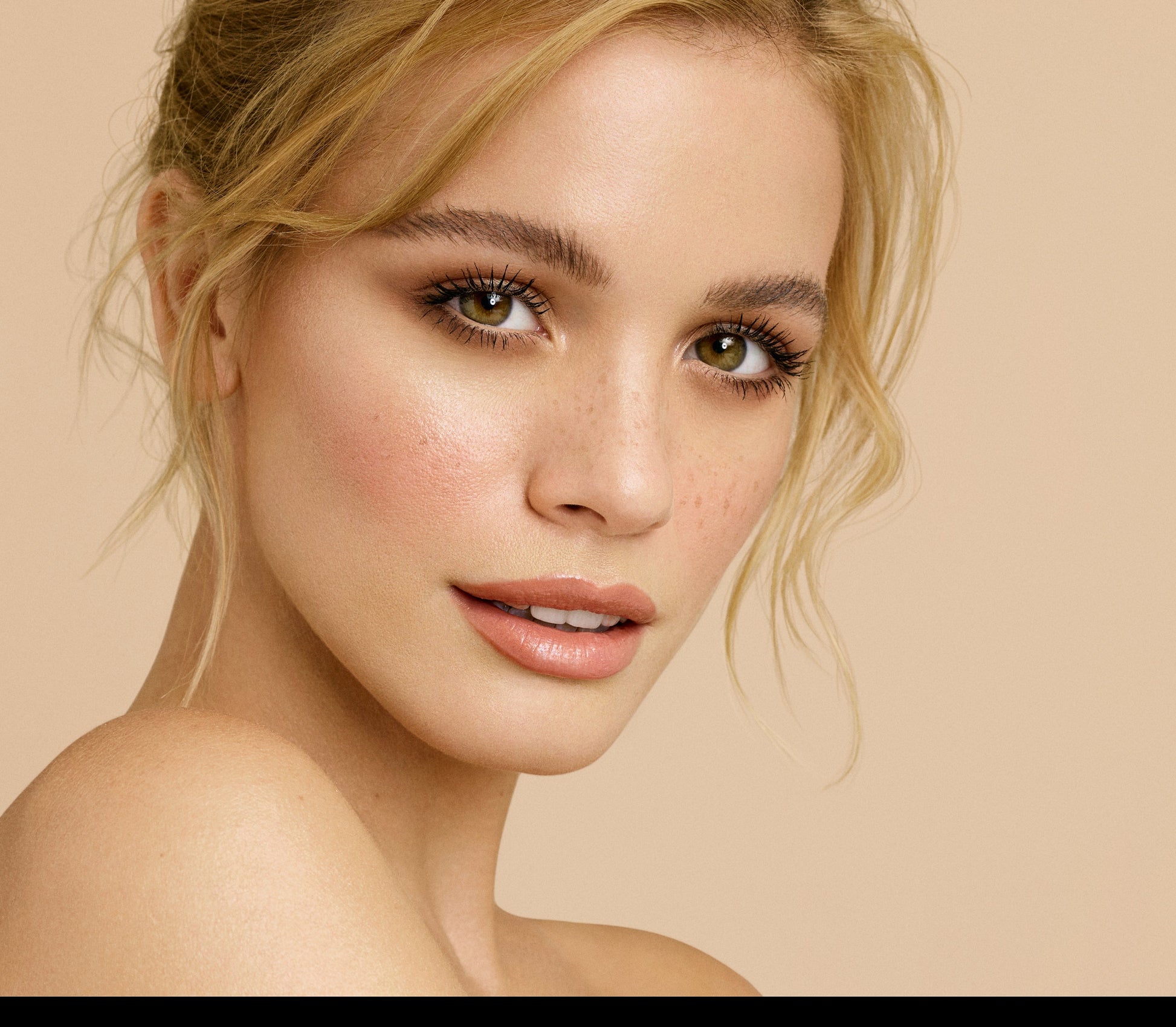 Delilah Brow Line Retractable Pencil