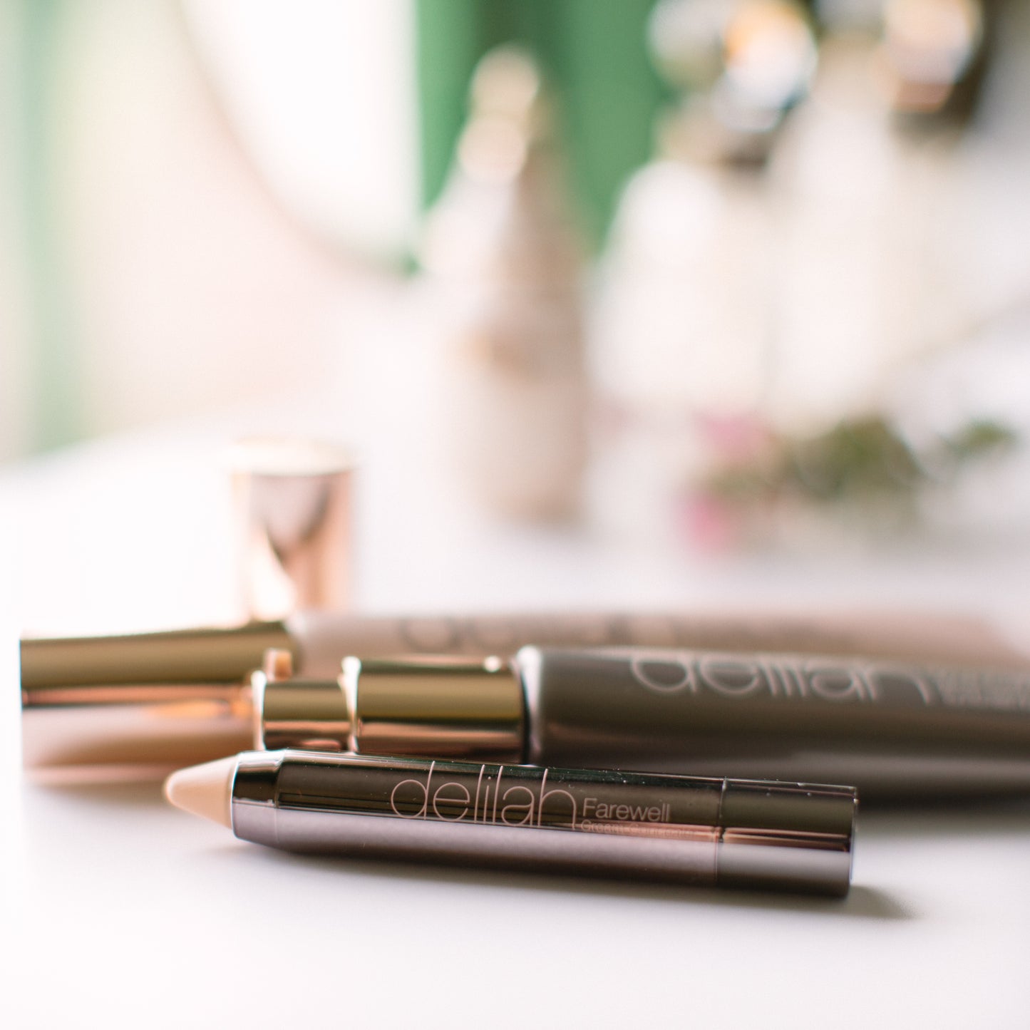 Delilah Farewell Cream Concealer